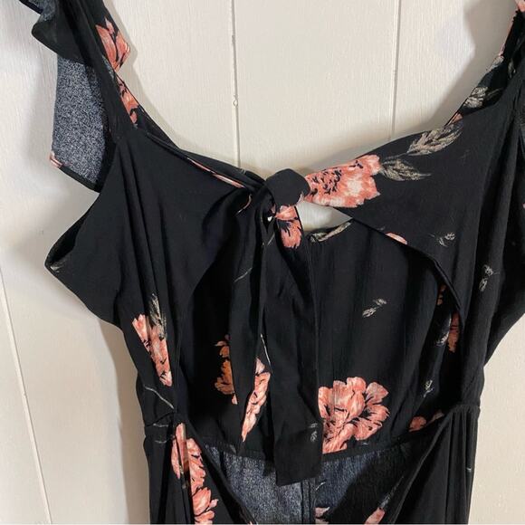 Amuse Society Sweet November Black Floral Print Tie Back Jumpsuit Size Small - Picture 10 of 12